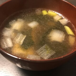 海苔の風味香る中華スープ